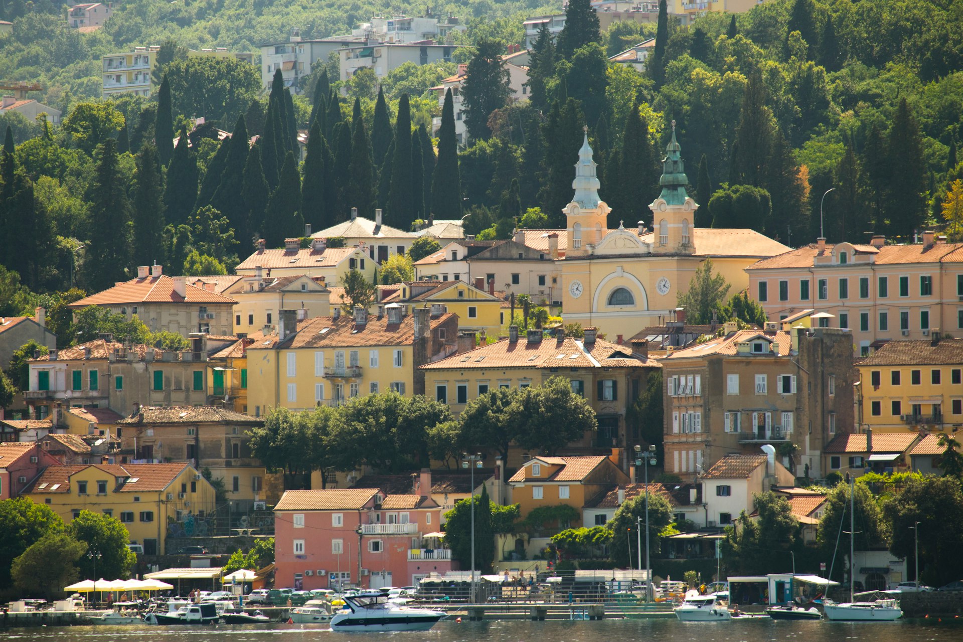 A scenic coastal town with colorful buildings.