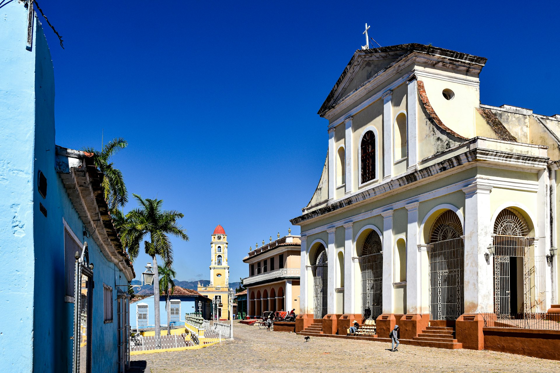 Church and buildings in a cuban town square.