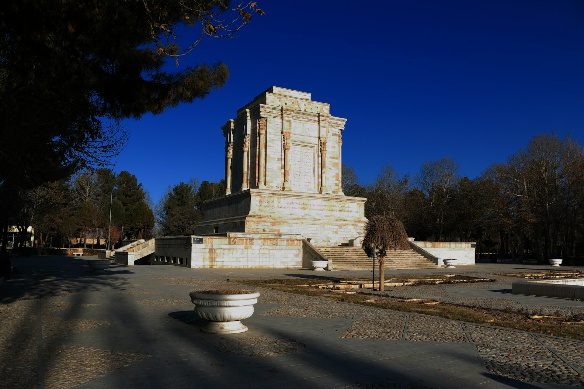 a monument in the middle of a park