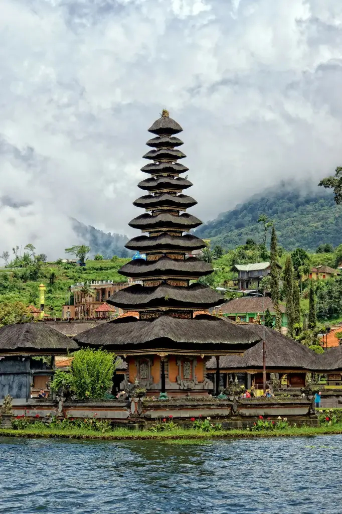 unsplash_KYQplB1QiAk_Temple in bali.webp