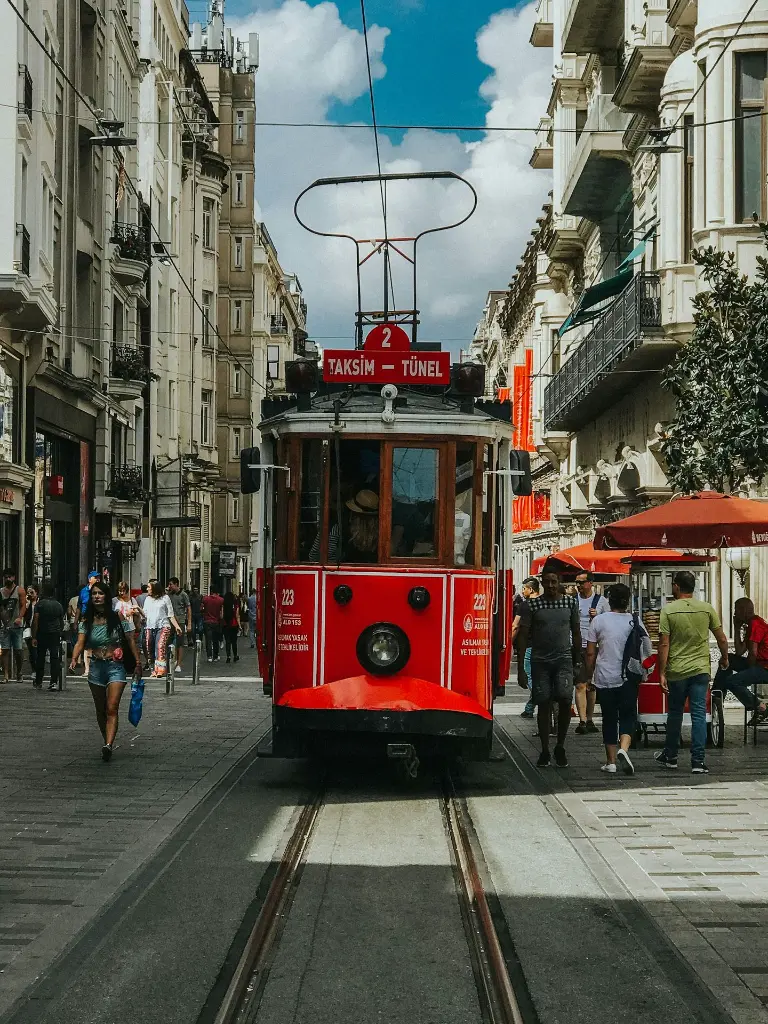 unsplash_CNhSl2OPVJE_Istanbul.webp.jpg