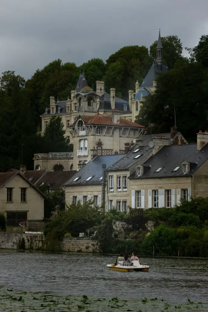 unsplash_n1kP-2w9hLw_FRANCE .webp.jpg.jpg.jpg.jpg