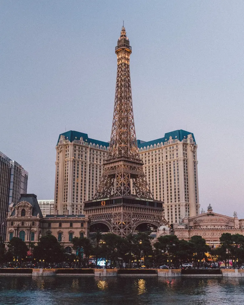 unsplash_soUgd_-Ay8A_Las Vegas.webp.jpg.jpg