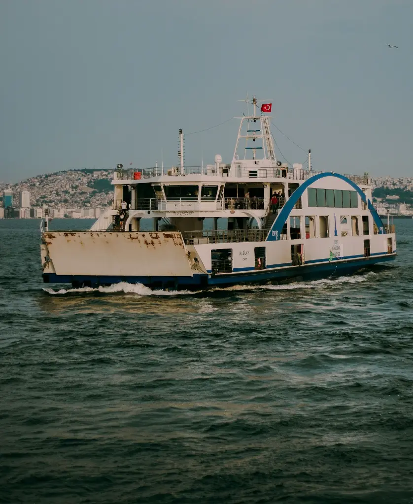 unsplash_YPxs0TY1gOw_Hungary Cruise.webp.jpg.jpg.jpg.jpg