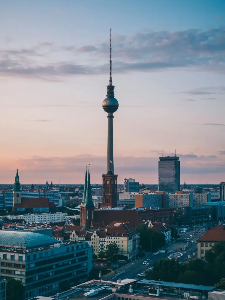 unsplash_g8DI2ZZFt8I_BErlin.webp