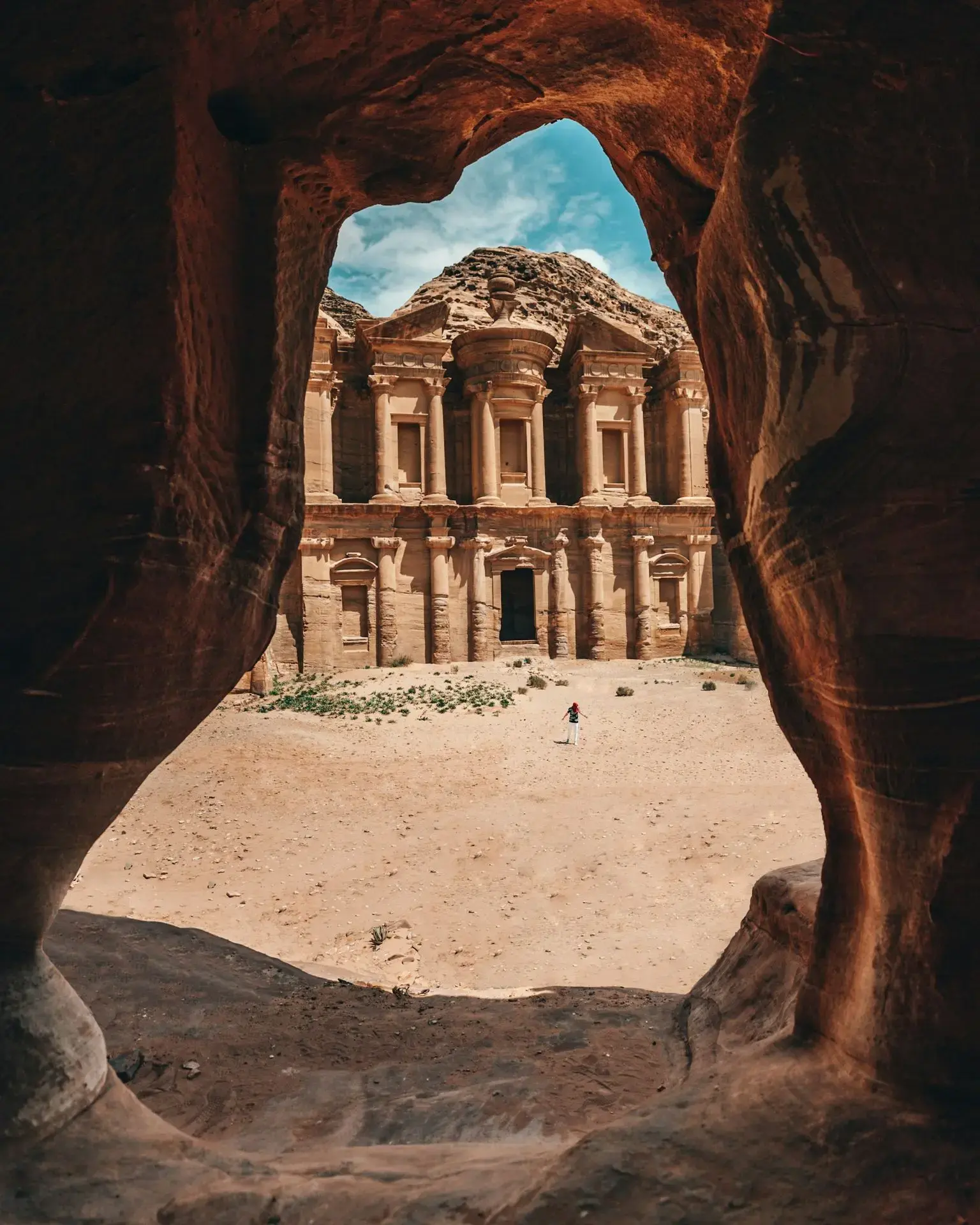 unsplash_Ivwyqtw3PzU_Jordan.webp