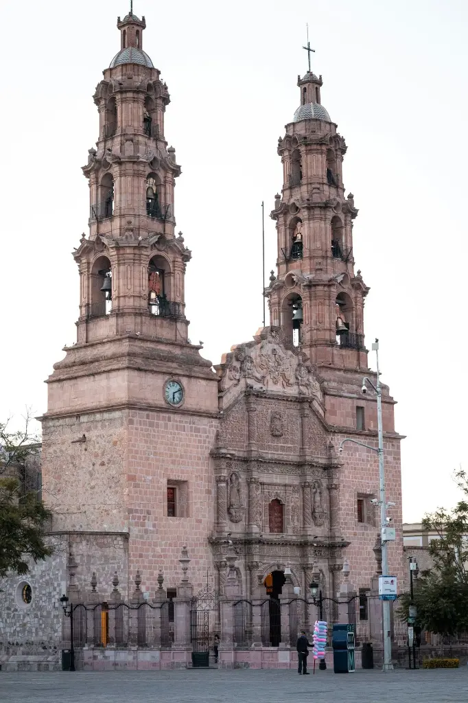 unsplash_d50O9WVda1Q_MORELIA.webp.jpg.jpg.jpg.jpg