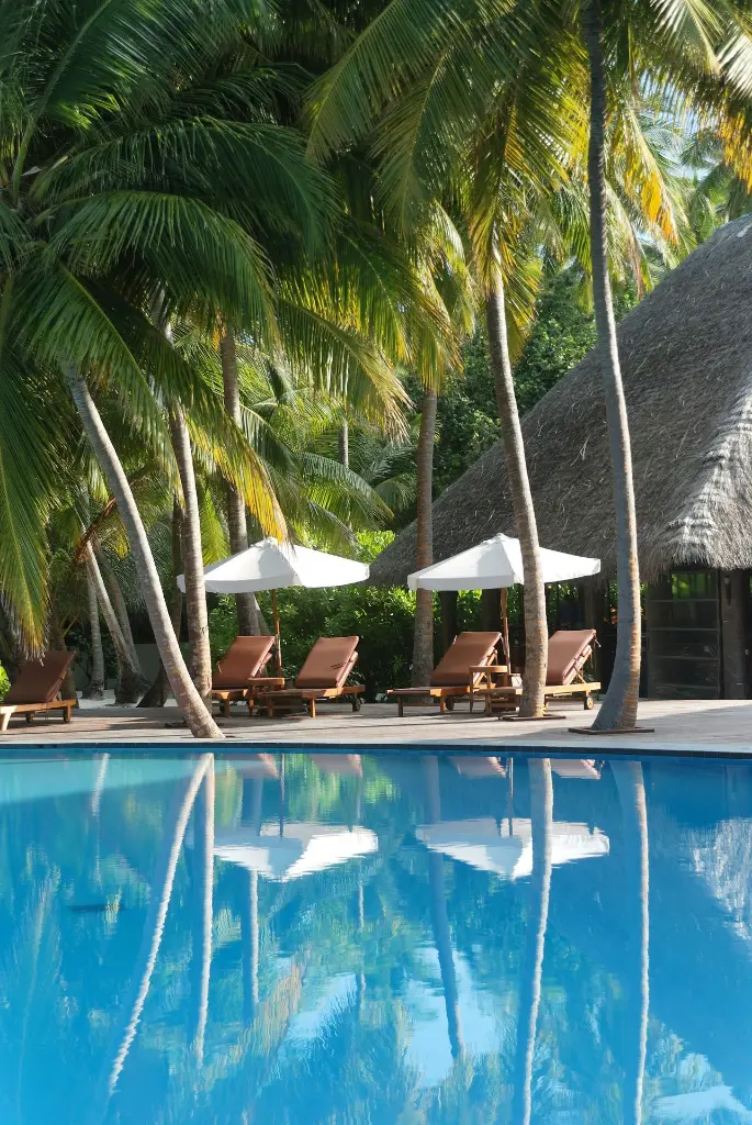 unsplash_4N6b6WCb97c_maldives .webp.jpg.jpg.jpg