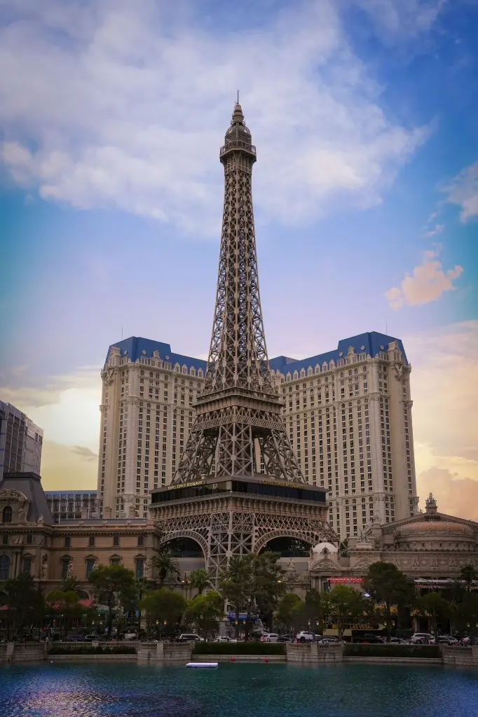 unsplash_xXwH-TYTwoA_Las Vegas.webp.jpg.jpg.jpg.jpg