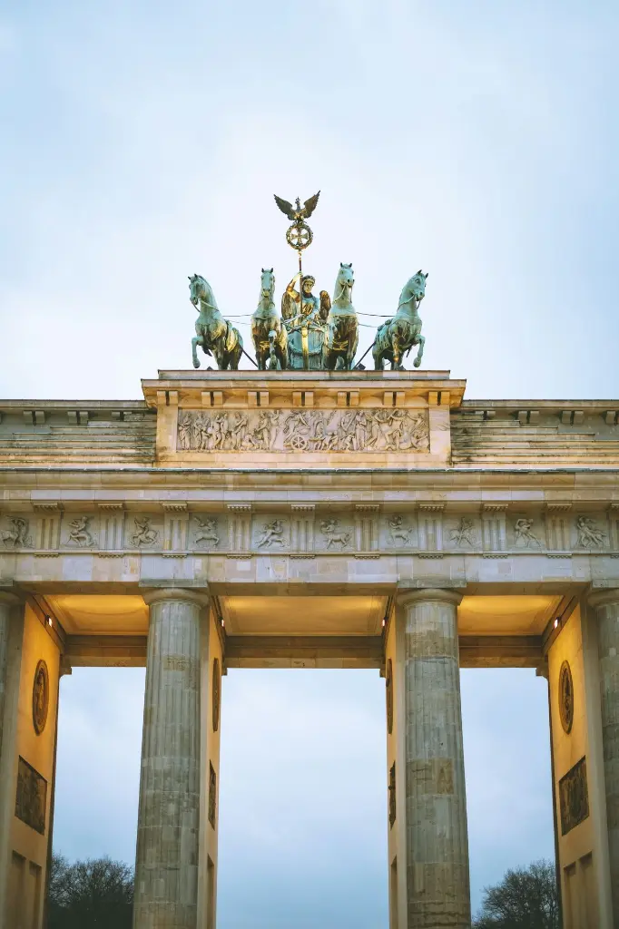 unsplash_AMfk_tH8BLk_BERLIN.webp.jpg