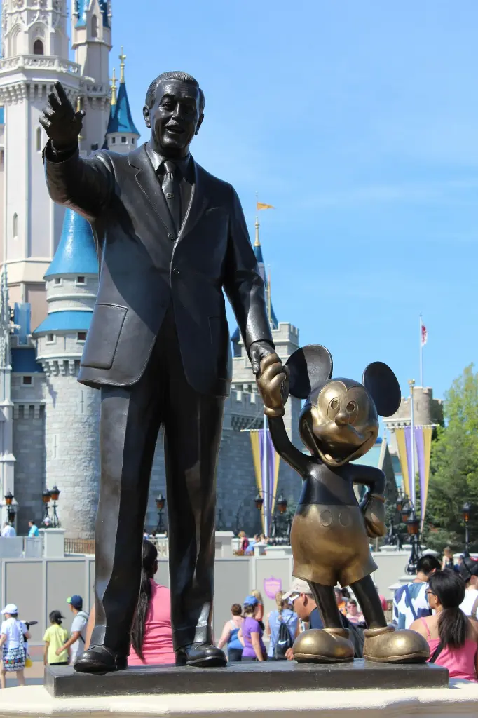 unsplash_DZPbxMa9Nfs_Disney Cruise.webp.jpg