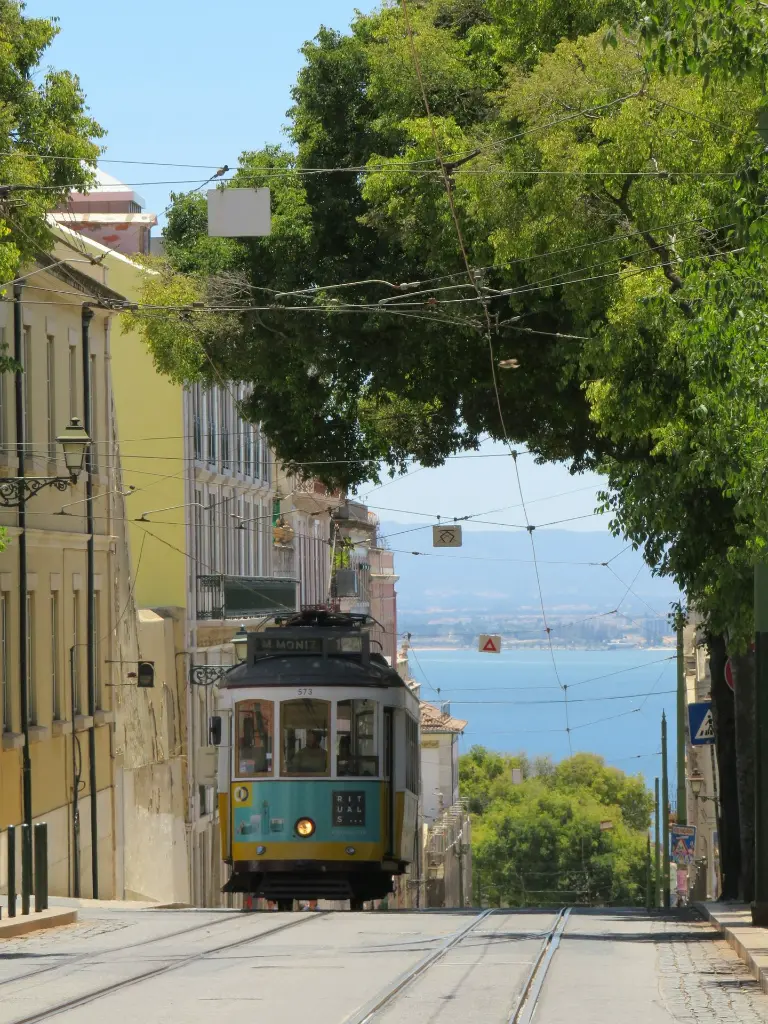 unsplash_J9yI50jaELQ_Lisbon.webp.jpg