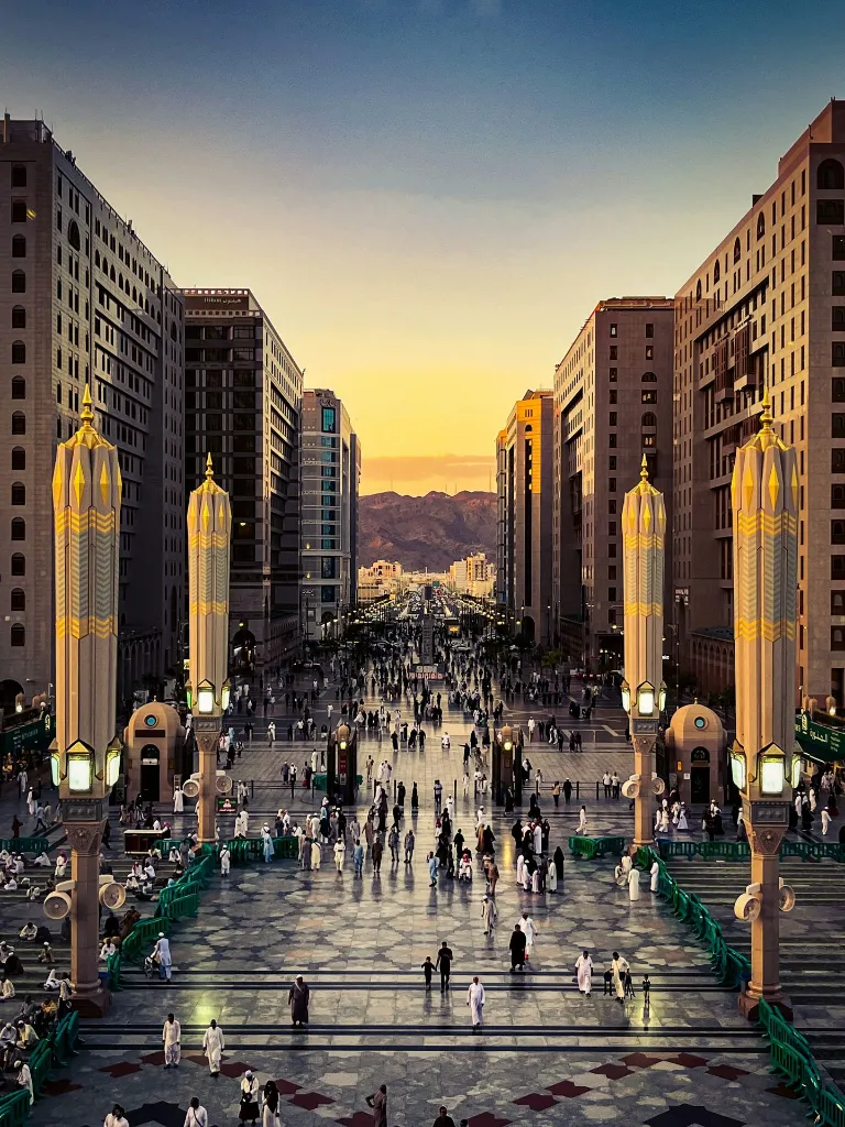 unsplash_7GsbxwtZgkc_makkah.webp.jpg.jpg.jpg.jpg.jpg
