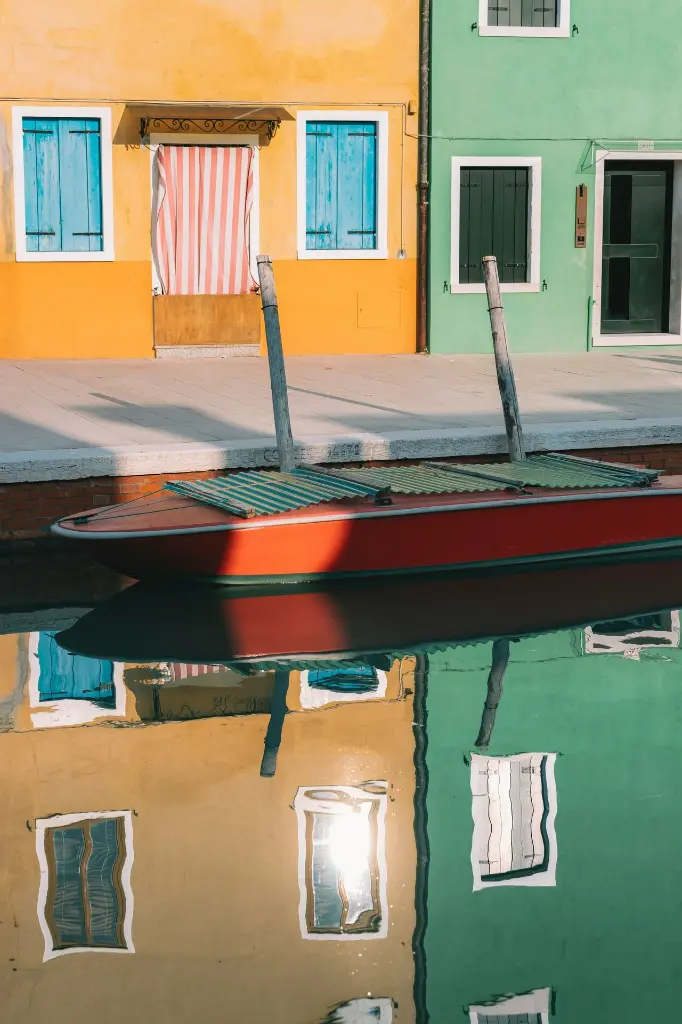 unsplash_ew5Ns-TqO8M_Venice .webp