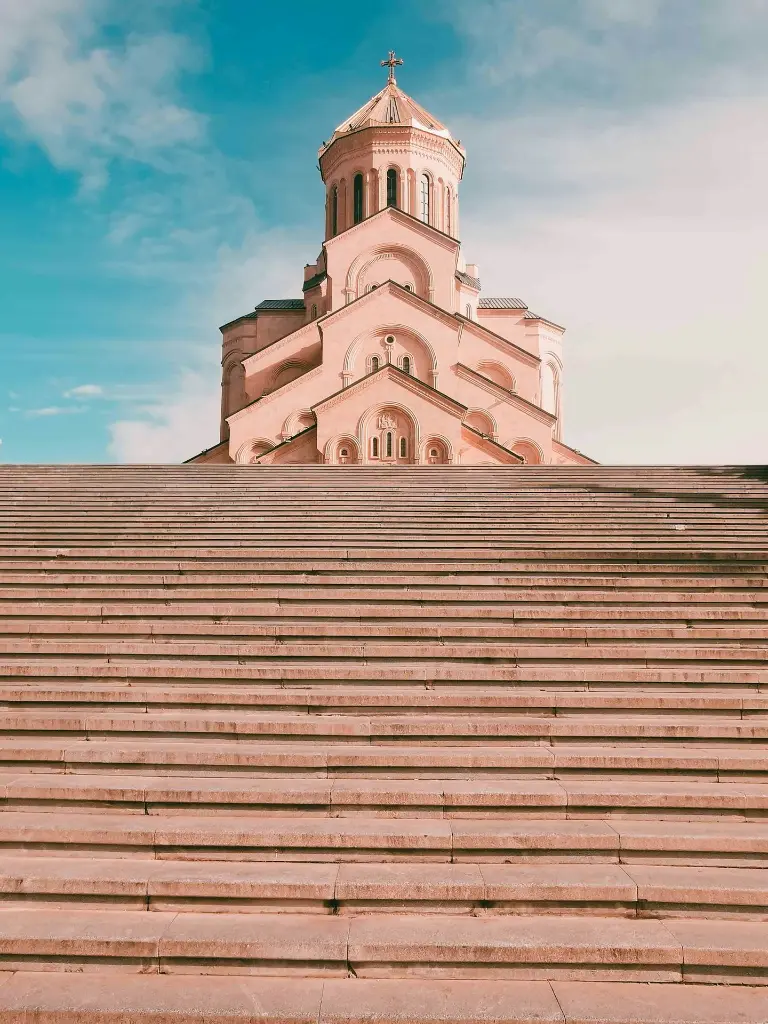unsplash_zz4uM1rhUrA_Tbilisi.webp.jpg
