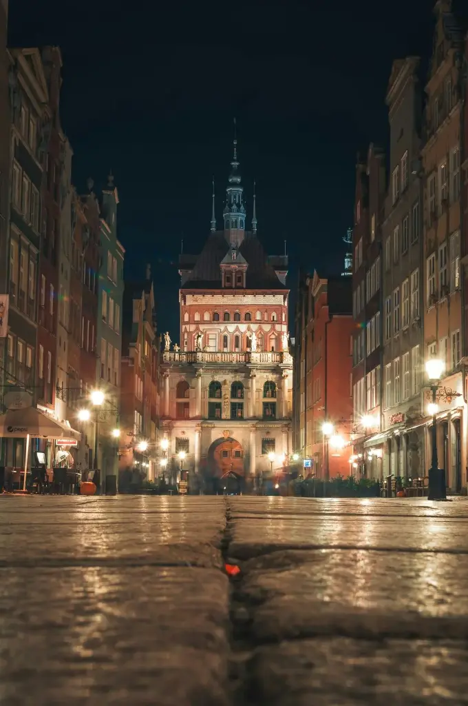 Hospitor : Poland’s Northern Charm: Castles, Coasts & Culture