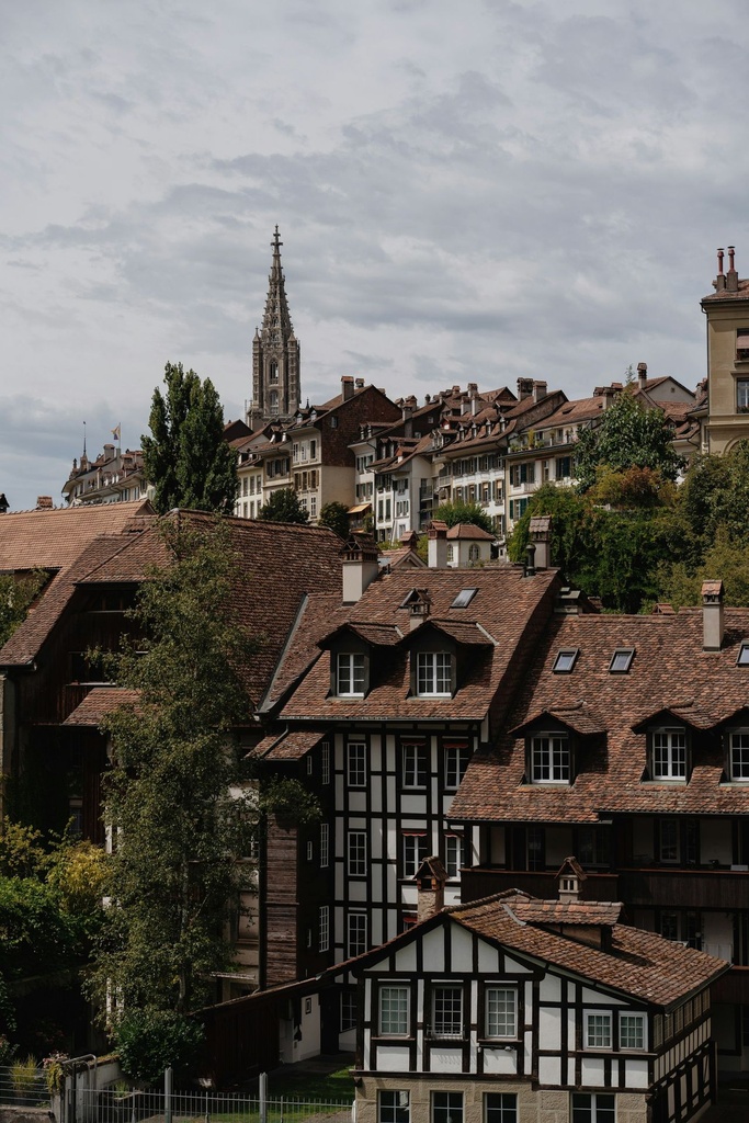 Hospitor : Sun to Summit : From Spain to Switzerland to France