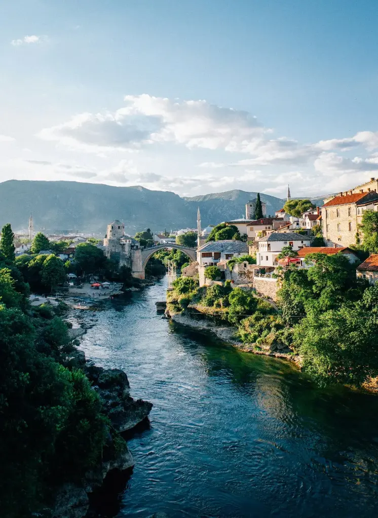Hospitor : Cultural Crossroads: Croatia to Slovenia Via Bosnia  (1, 0, 0, 0)