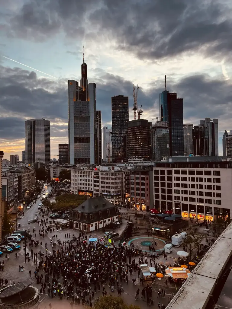 Hospitor : From Cobblestones to Champs-Élysées : BELGIUM : FRANCE : GERMANY : NETHERLANDS (1, 0, 0, 0)